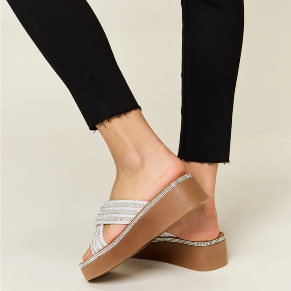 Strappy Sparkly Wedge Slip On’s - Picture 7 of 7